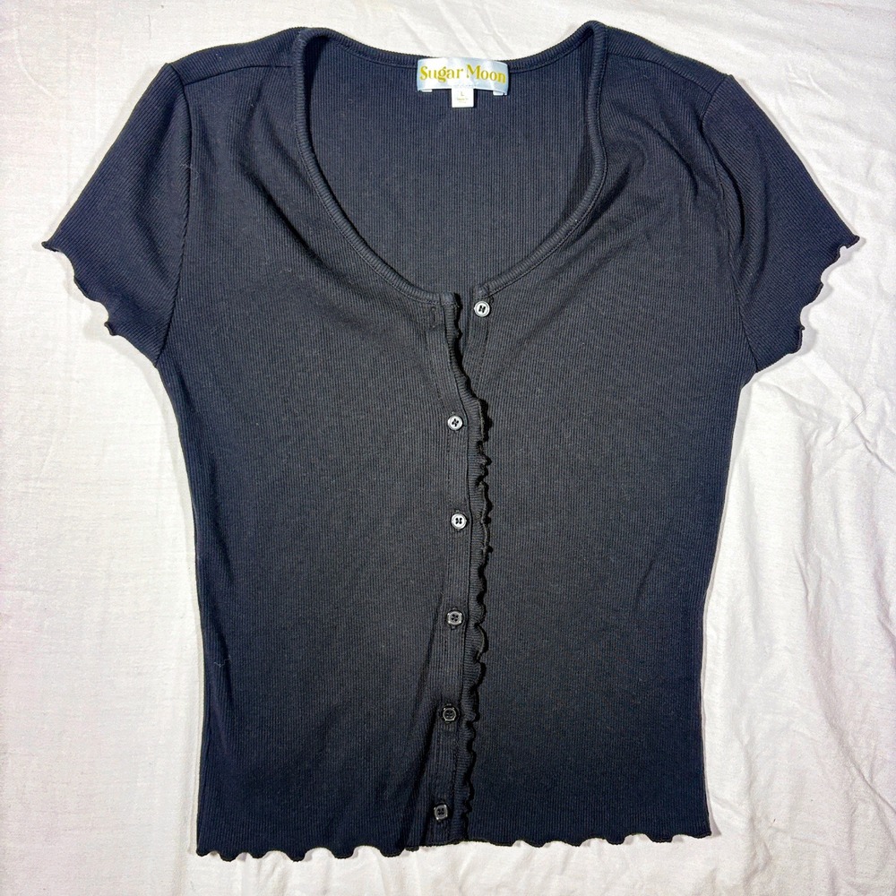 Sugar Moon Black Ribbed Short Sleeve Button Front Lettuce Edge Top Womens L